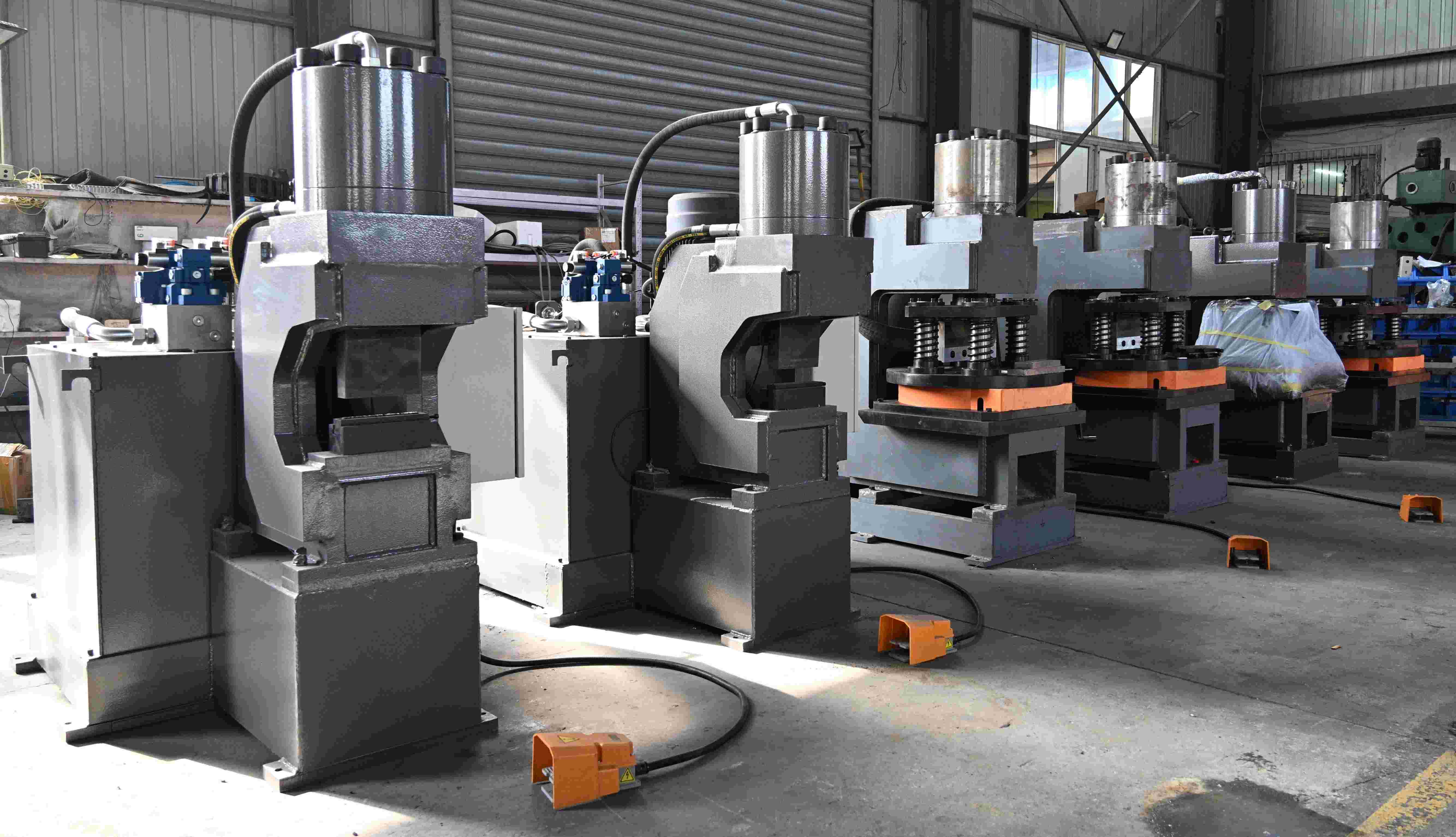 Hydraulic Angle Notching Machine